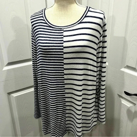 Lane Bryant mixed stripes sweater with reversed pattern striped ❤️ - Picture 1 of 7